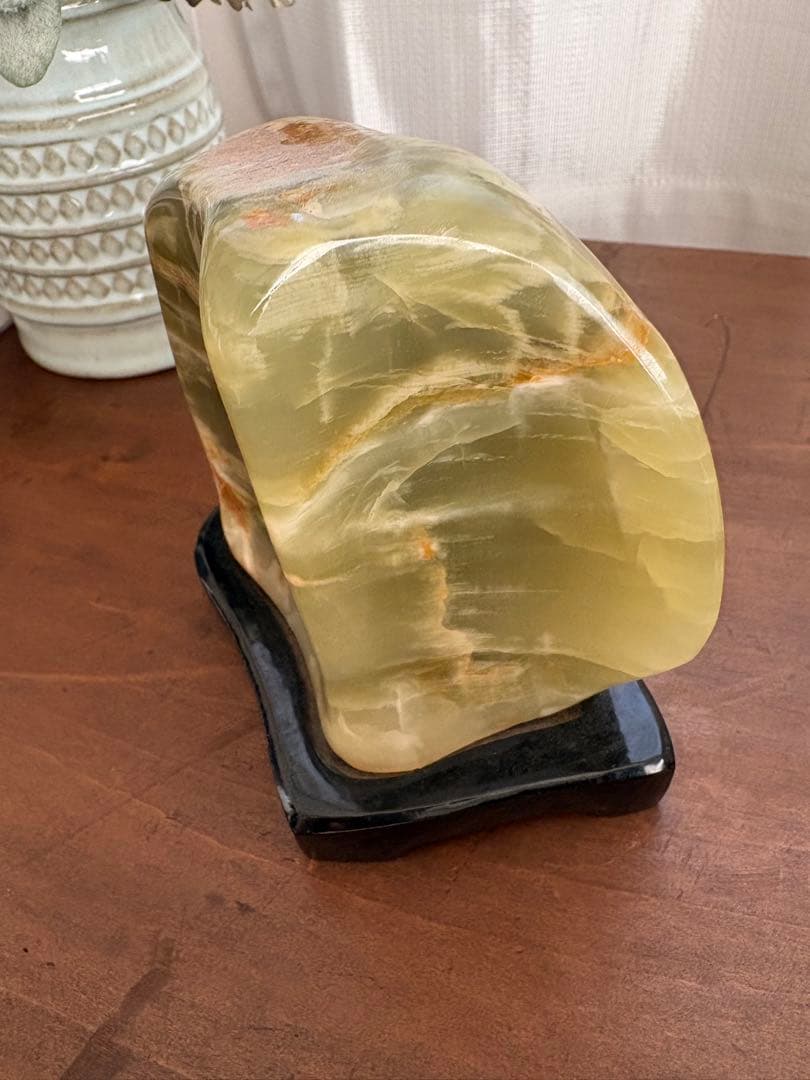 パワーストーン　縞メノウ 1.2kg 瑪瑙 原石 鉱物 鑑賞石 自然石 水石