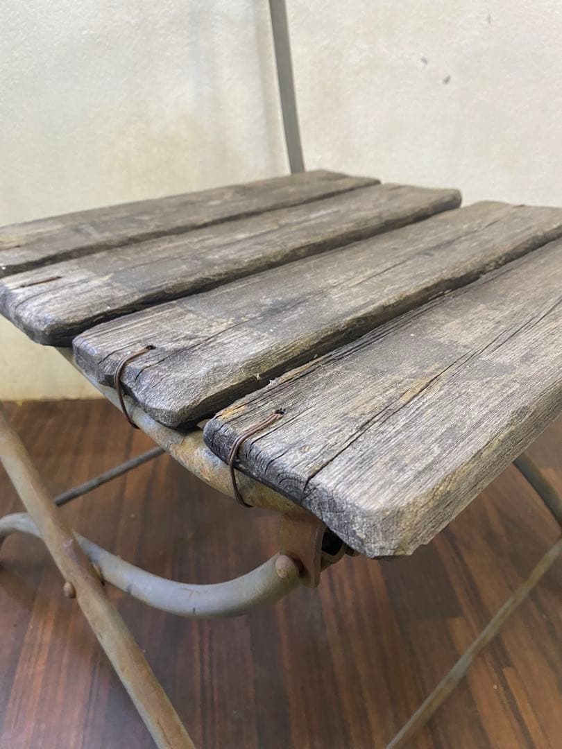 ヴィンテージ風　折りたたみ椅子　アンティーク