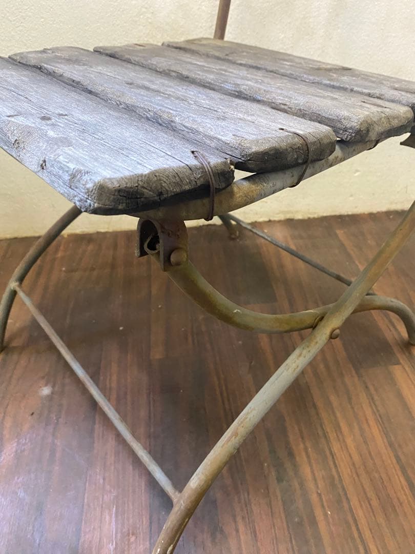 ヴィンテージ風　折りたたみ椅子　アンティーク
