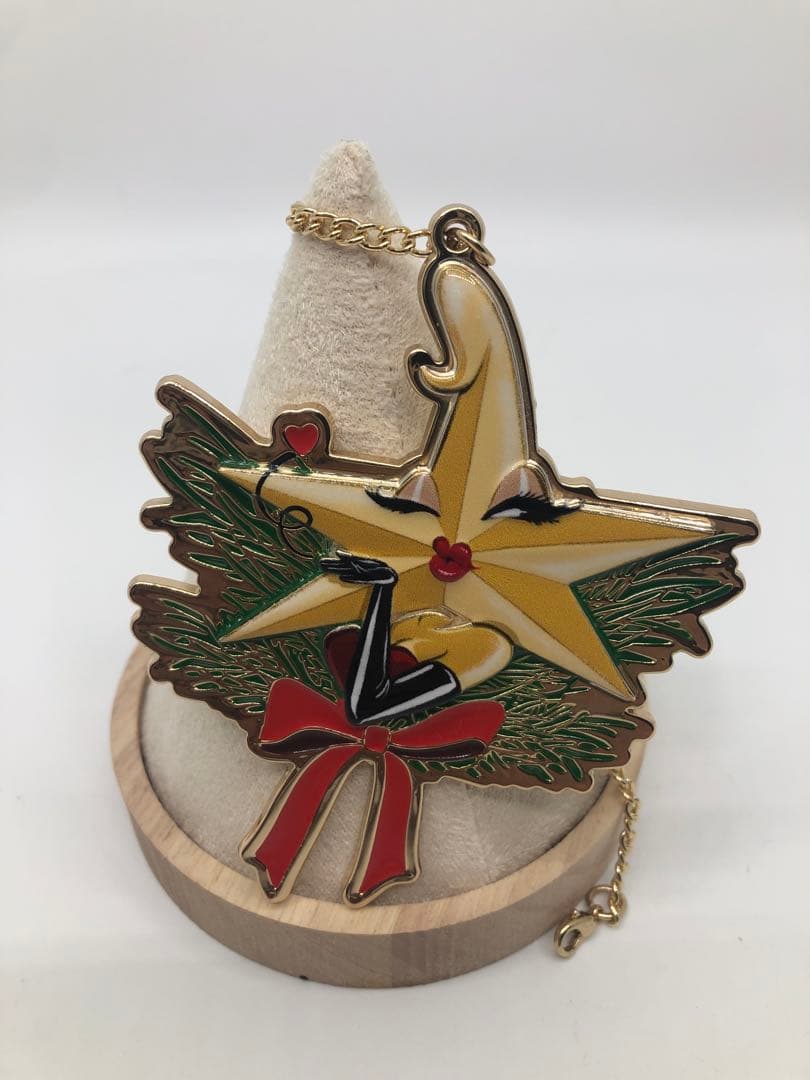 Christian Louboutin 星型キーホルダー