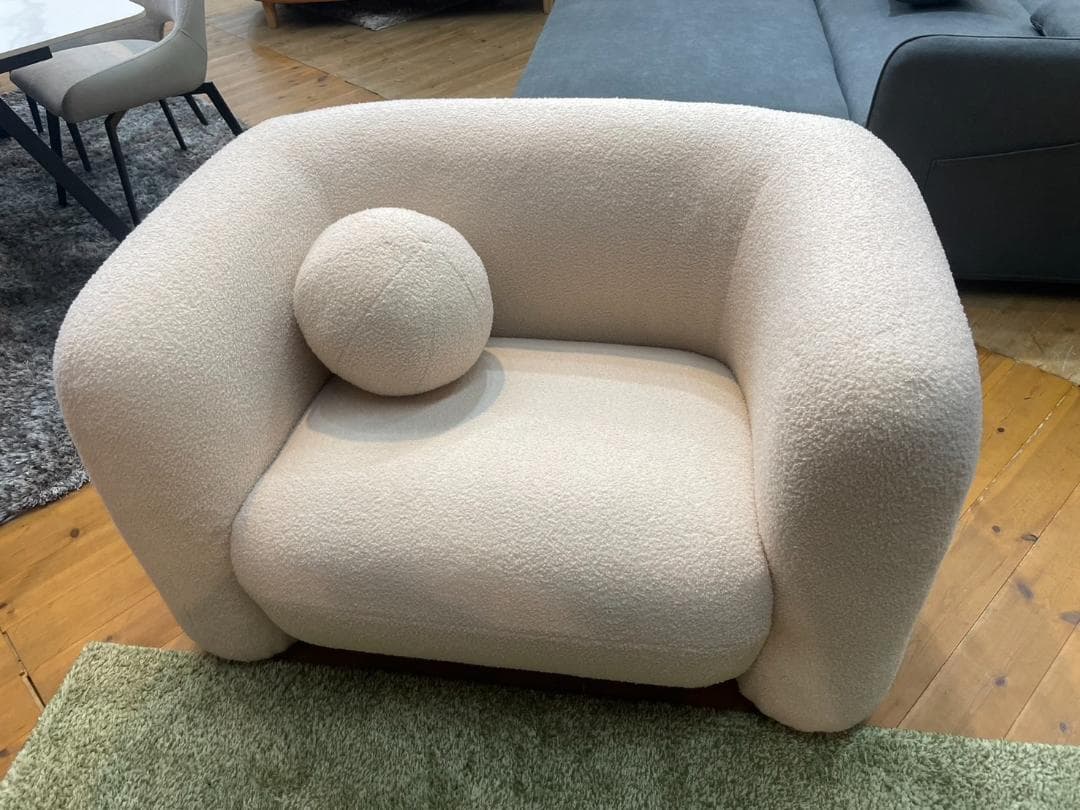 クッション付き　ブークレソファ　モコモコ　1人掛け　ホワイト　ソファ　1P　韓国