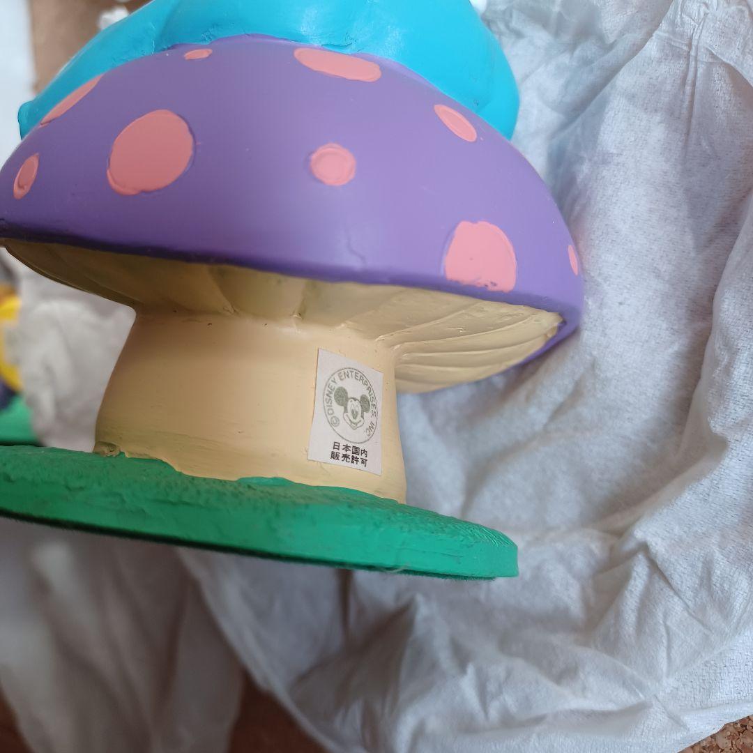 Disney　置物　不思議の国のアリス　デイジー　チェシャ猫　白うさぎ　プルート