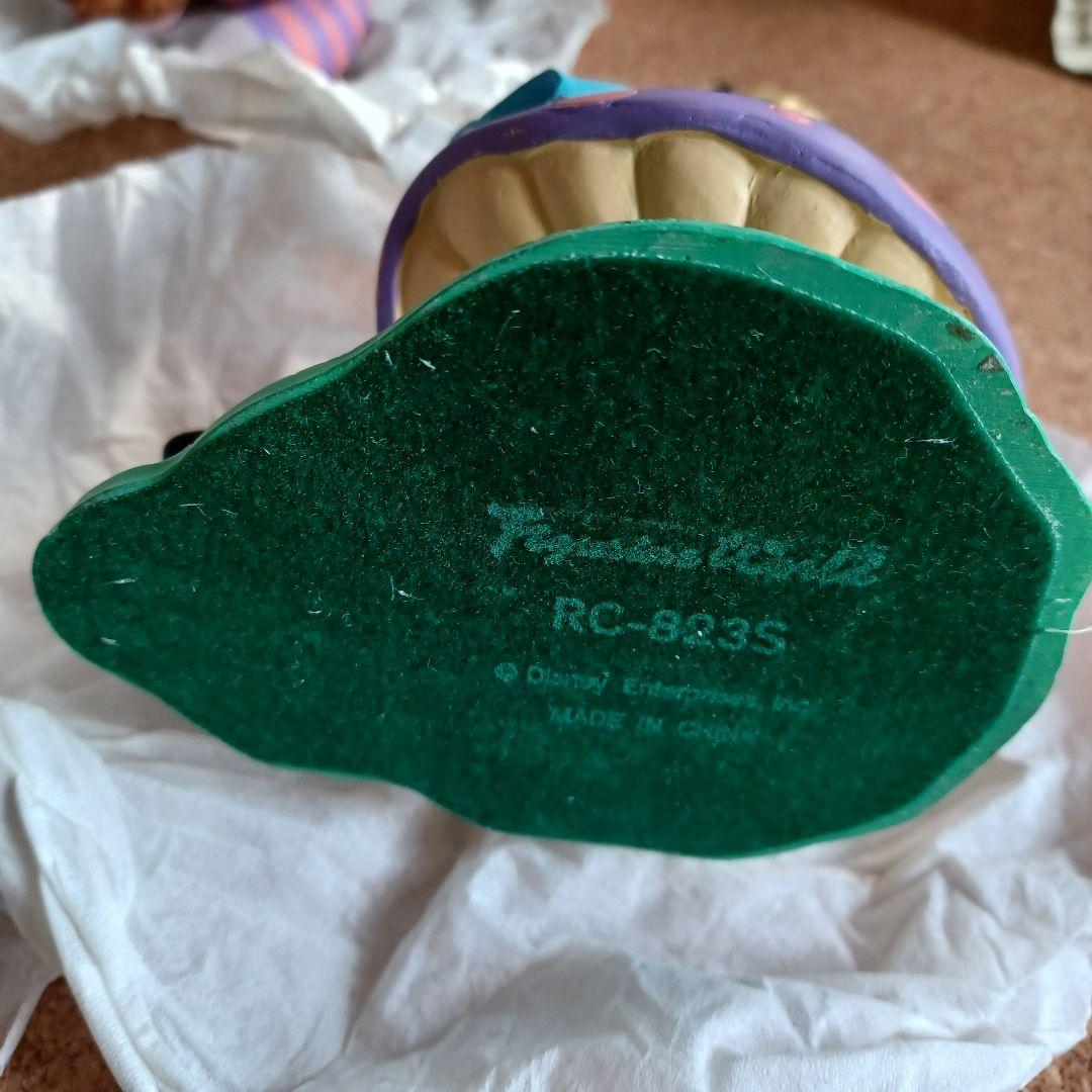 Disney　置物　不思議の国のアリス　デイジー　チェシャ猫　白うさぎ　プルート