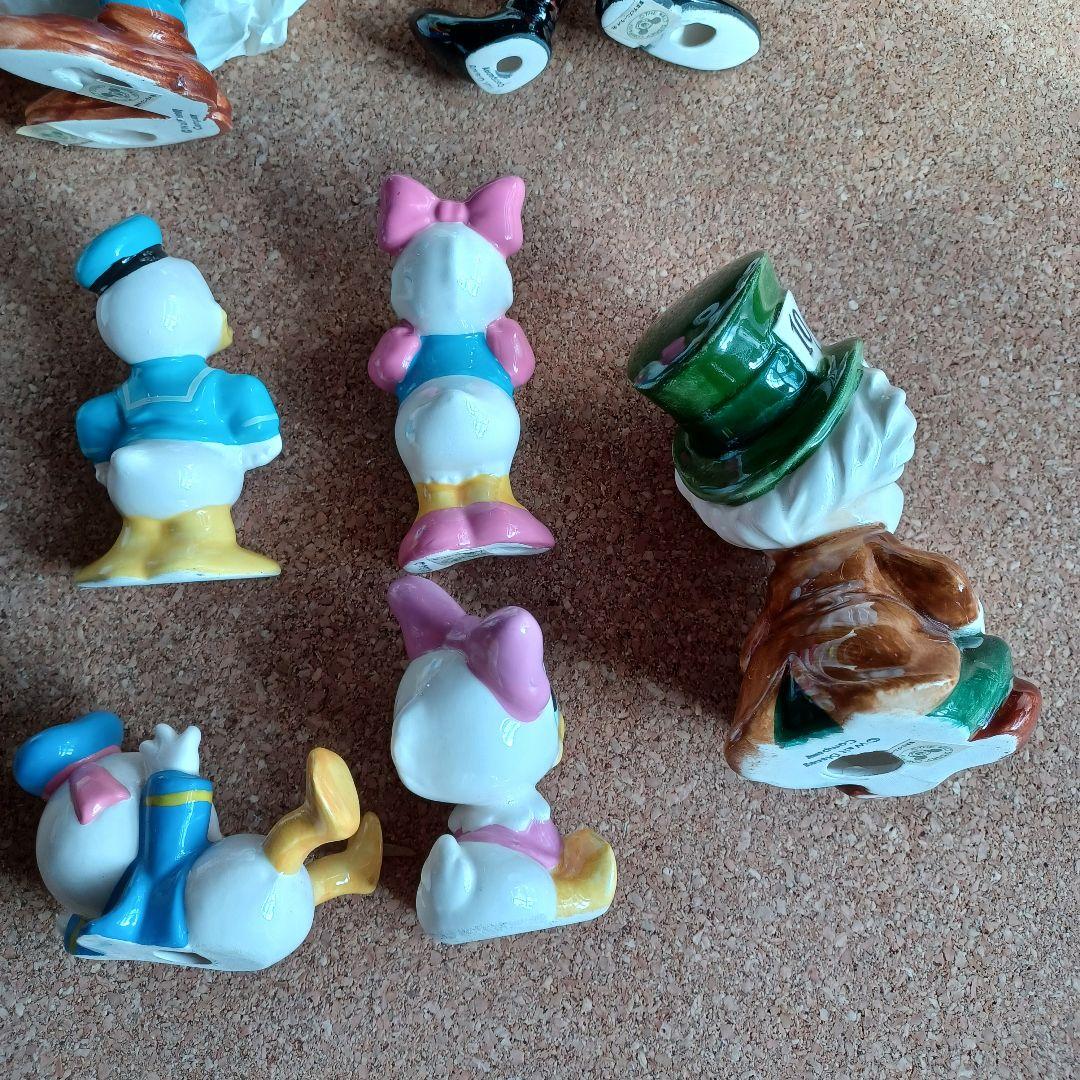 Disney　置物　不思議の国のアリス　デイジー　チェシャ猫　白うさぎ　プルート