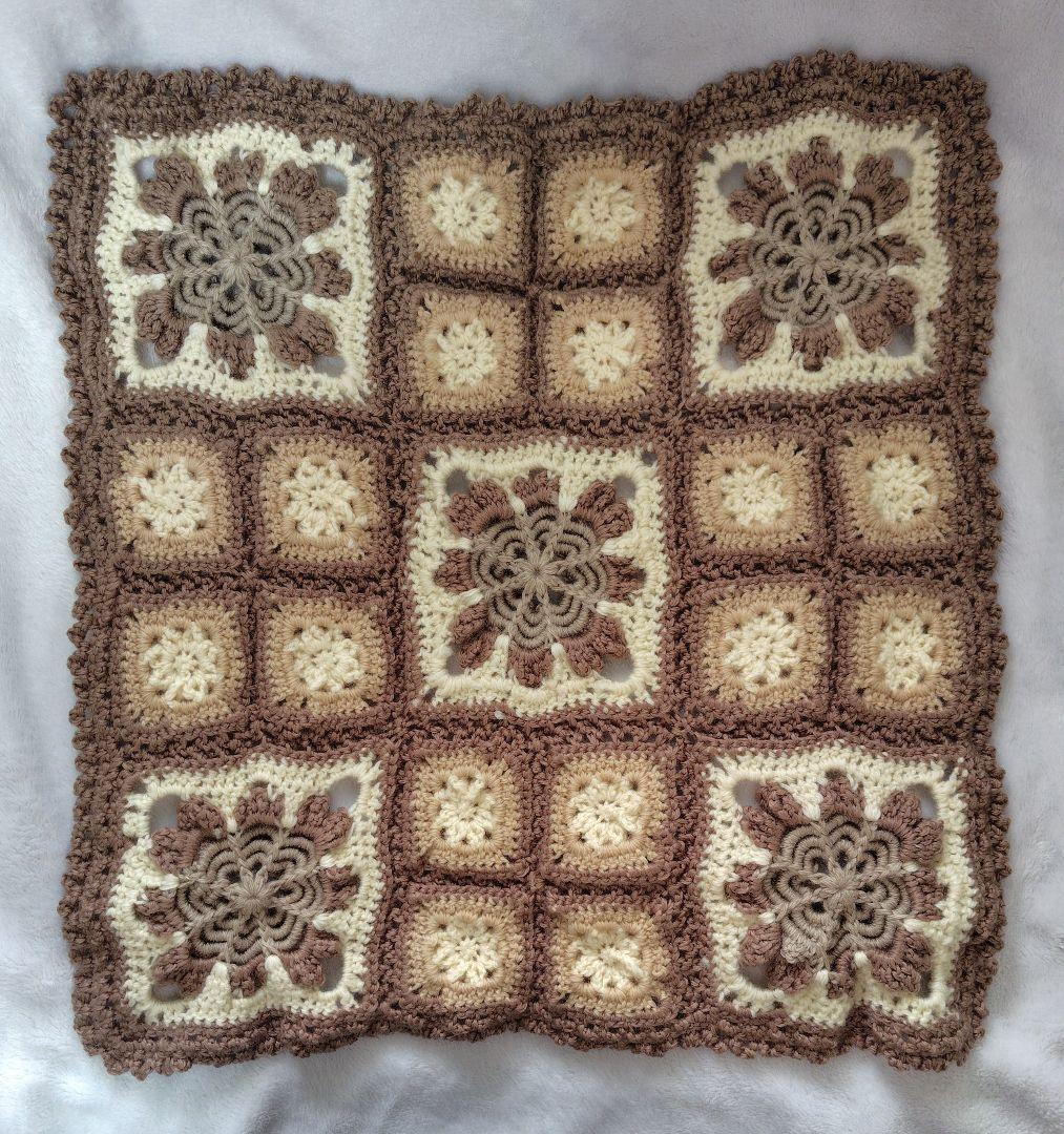 手編み マルチカバー モチーフ編み かぎ針編み - メルカリ