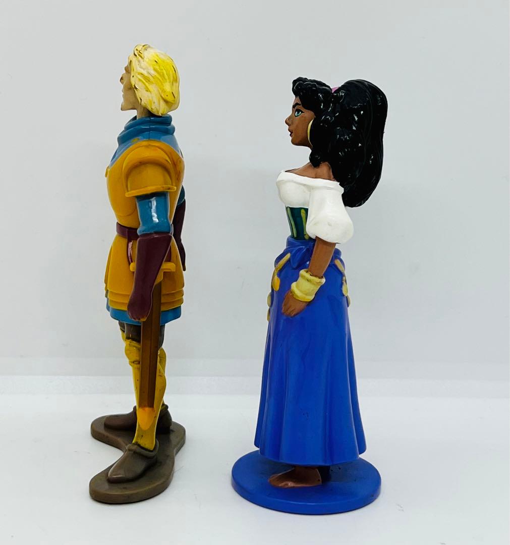 ディズニー ノートルダムの鐘 エスメラルダ フェブュス隊長 フィギュア