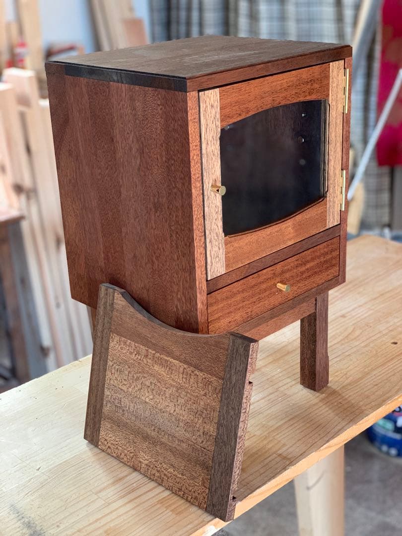 Yukosknit　キャビネット