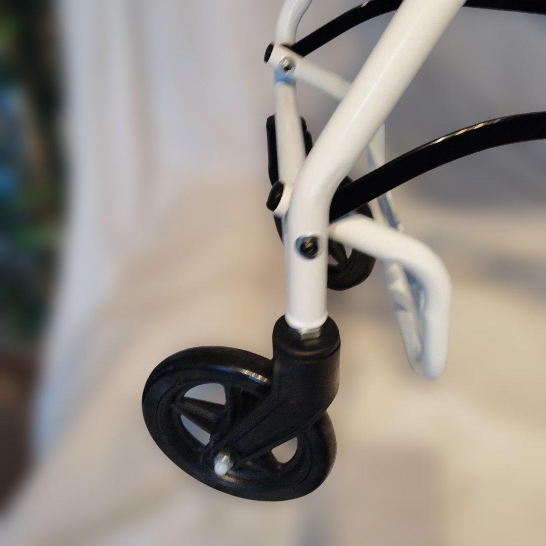 チェック柄 折りたたみ介助用車椅子