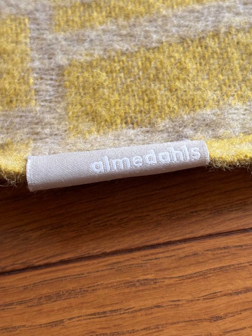 北欧柄のフリンジ付きブランケット