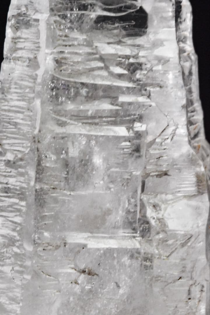 カイラス産 希少なエレスチャルポイント