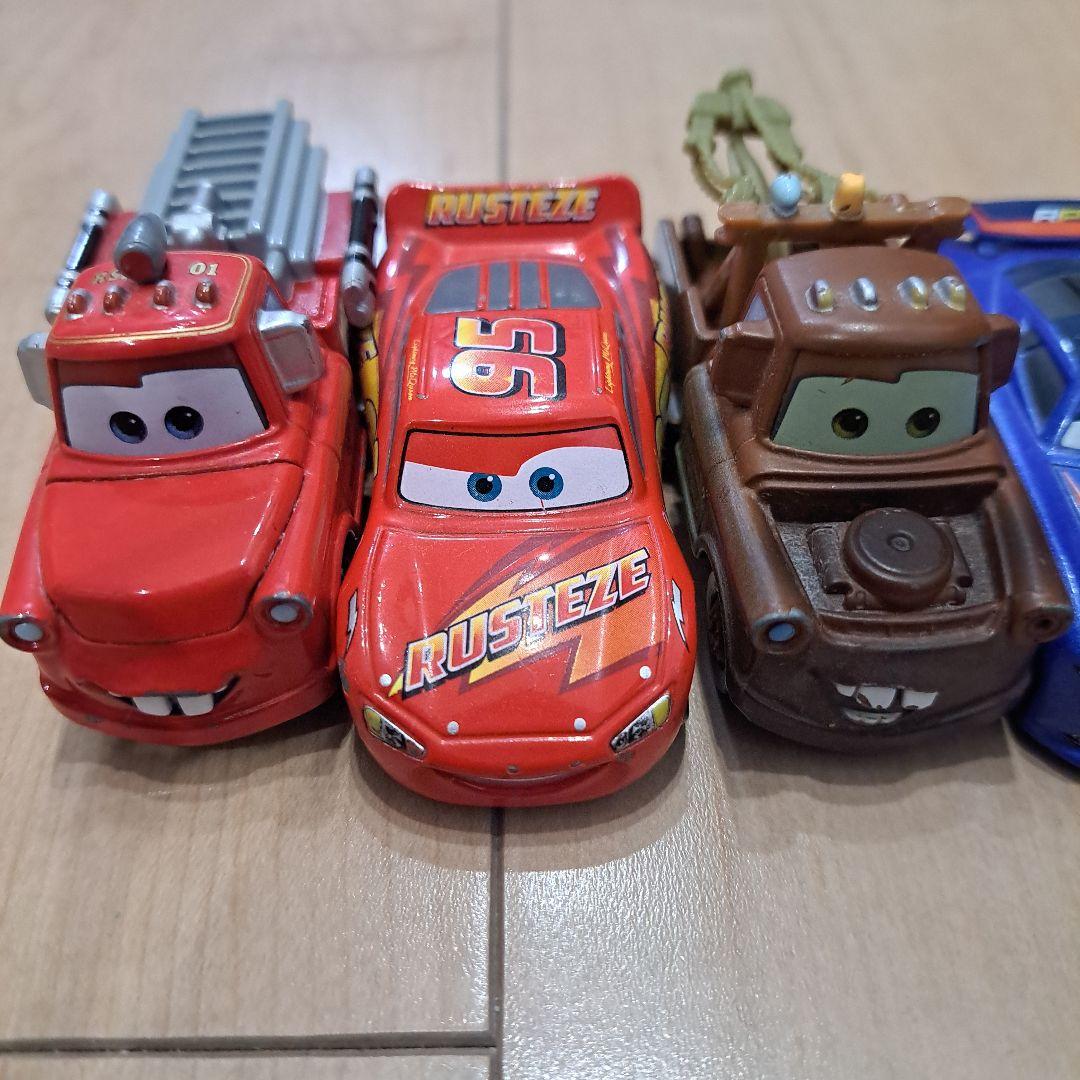 【廃盤あり】カーズ トミカ 6台セット（バリー・ディペダル、ポリス、ダニー他）