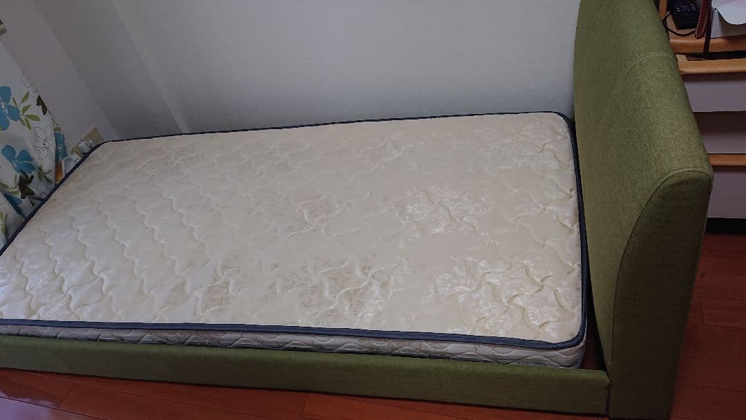 マットレス付き、シングルベッド