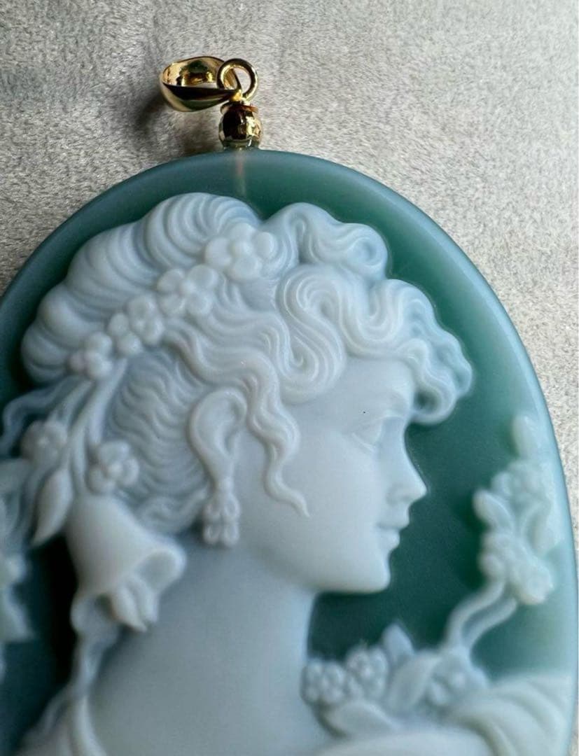 【極上の描写☆】メノウ カメオ　グリーン　k18 ペンダンド