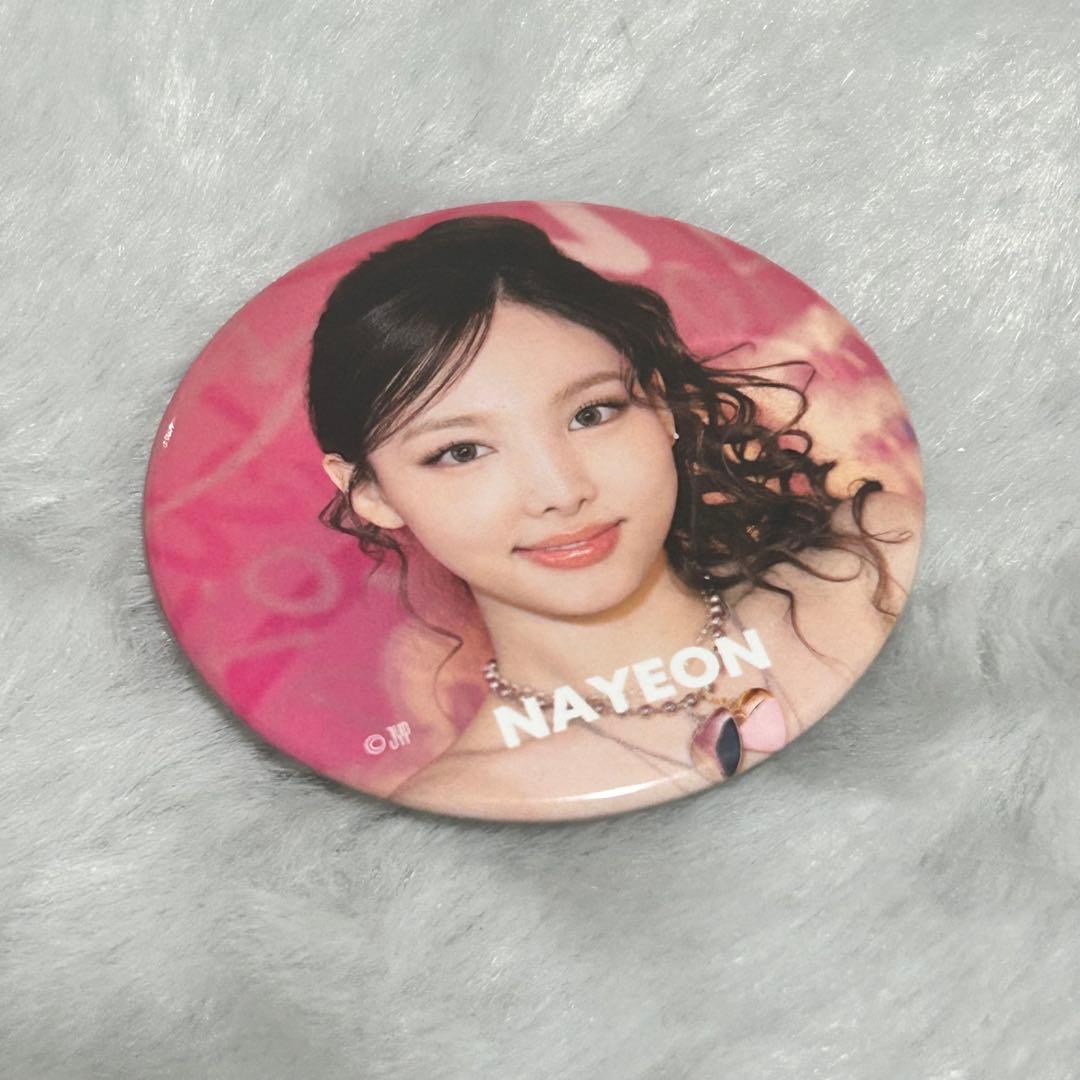 24時間以内発送 TWICE ナヨン this is for 缶バッジ - メルカリ