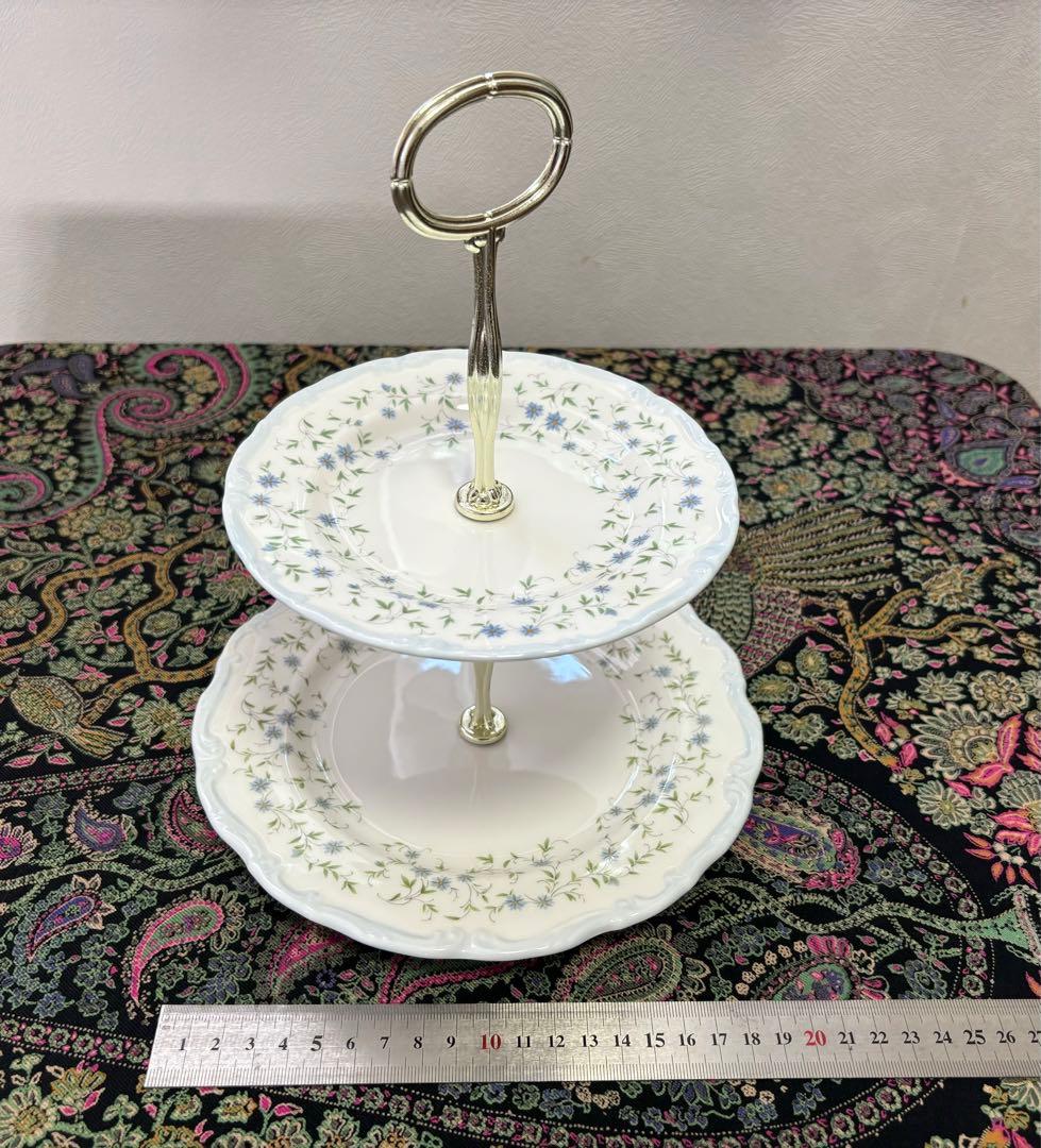 ロイヤルアルバートCarolineティーセット