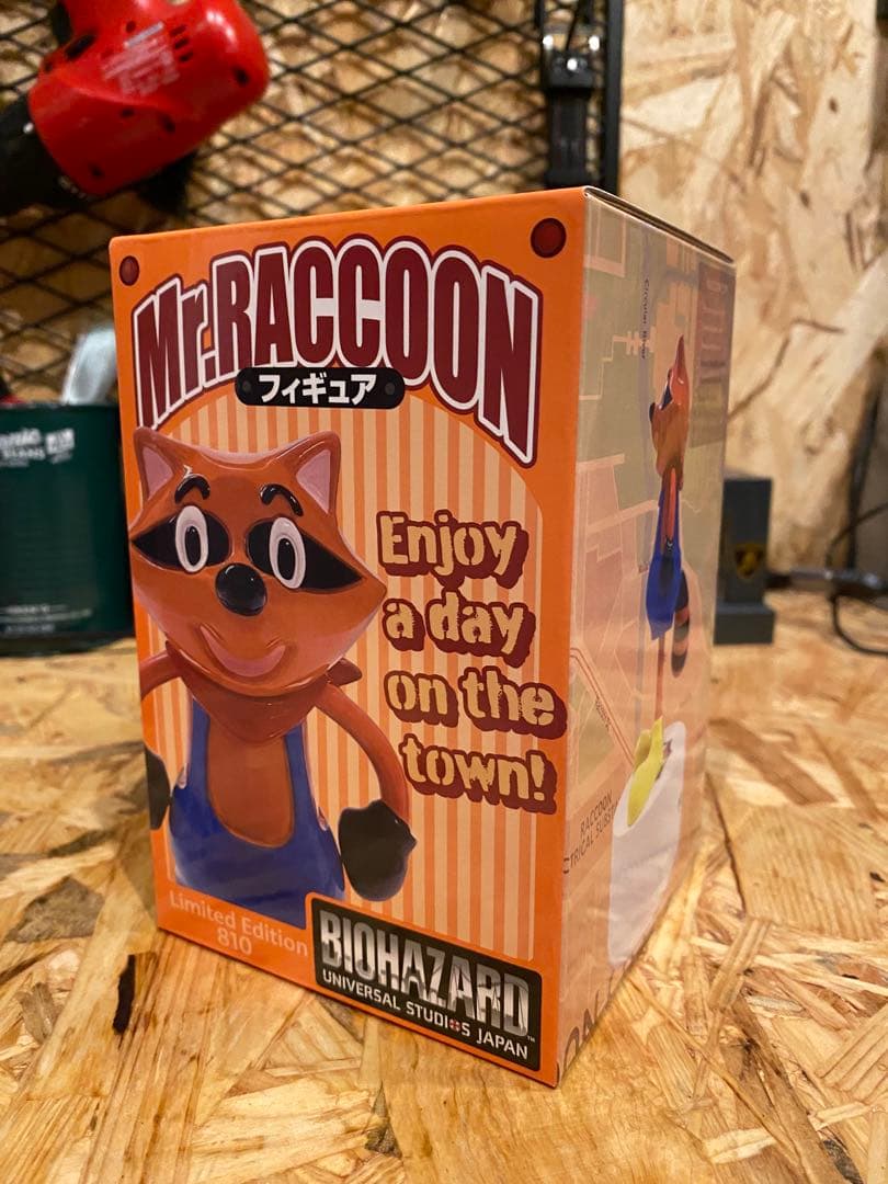 USJ限定 バイオハザード ラクーン君フィギュア - メルカリ