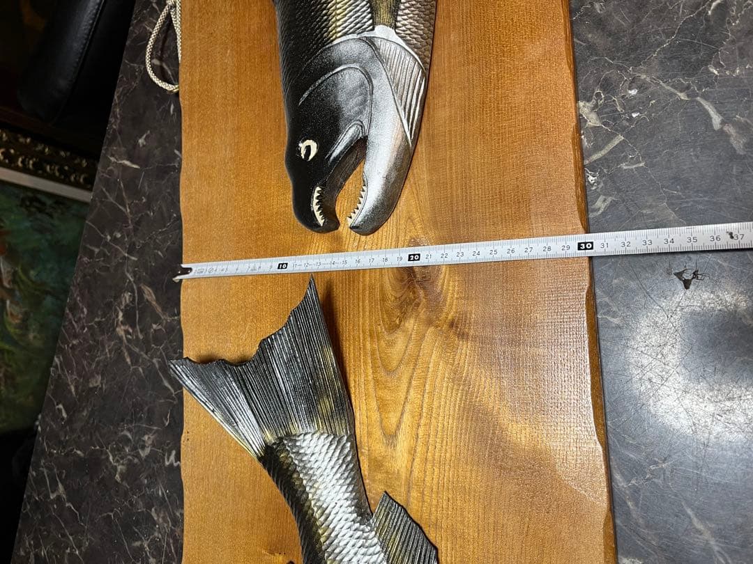 鮭の木彫り、鮭木彫り壁掛け、鮭壁掛け、鮭の雄雌壁掛け