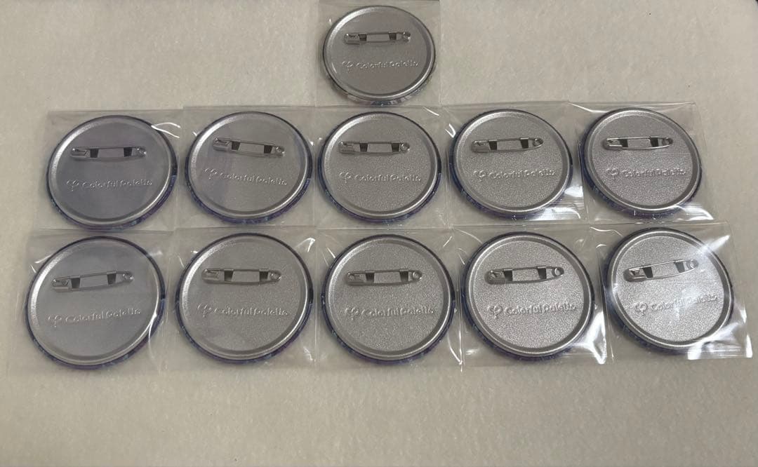 プロセカ 日野森雫グリッター缶バッジ47A,48A - メルカリ