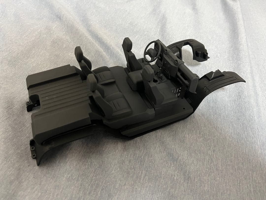 Traxxas　トラクサス　trx4m ディフェンダー　内装込み　正規　技適あり