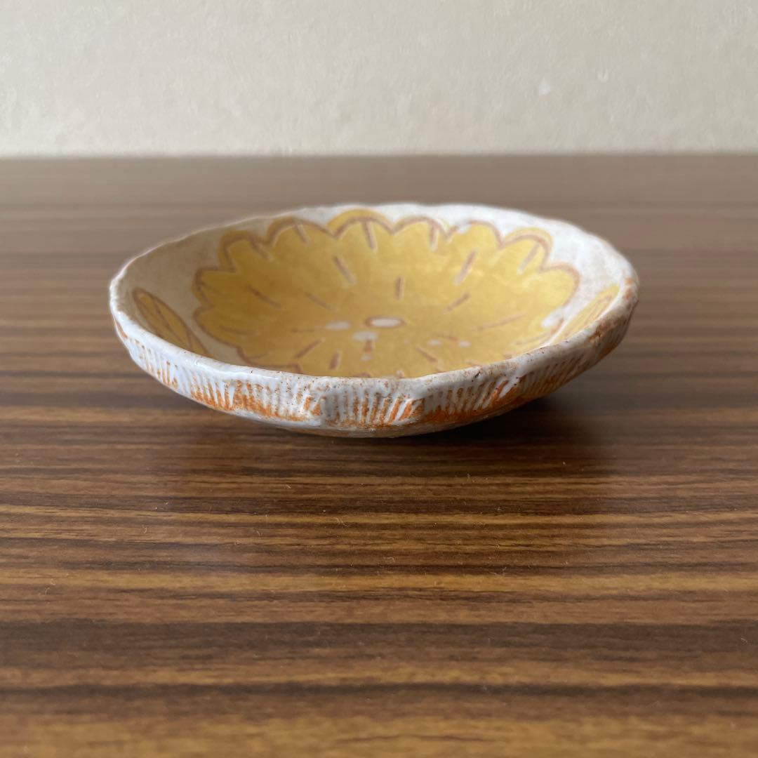 鹿児島睦　小皿　ハンドワーク