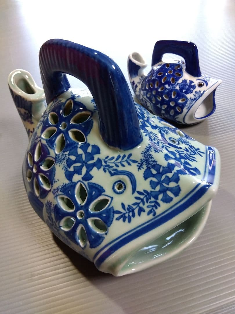 「大魚型の藍染焼き香炉親子」２点セット