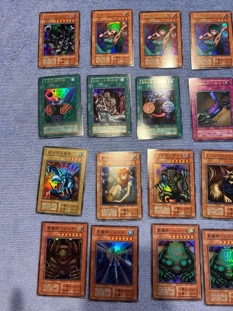 遊戯王OCG デュエルモンスターズ 初期 32枚セット　引退品　まとめ