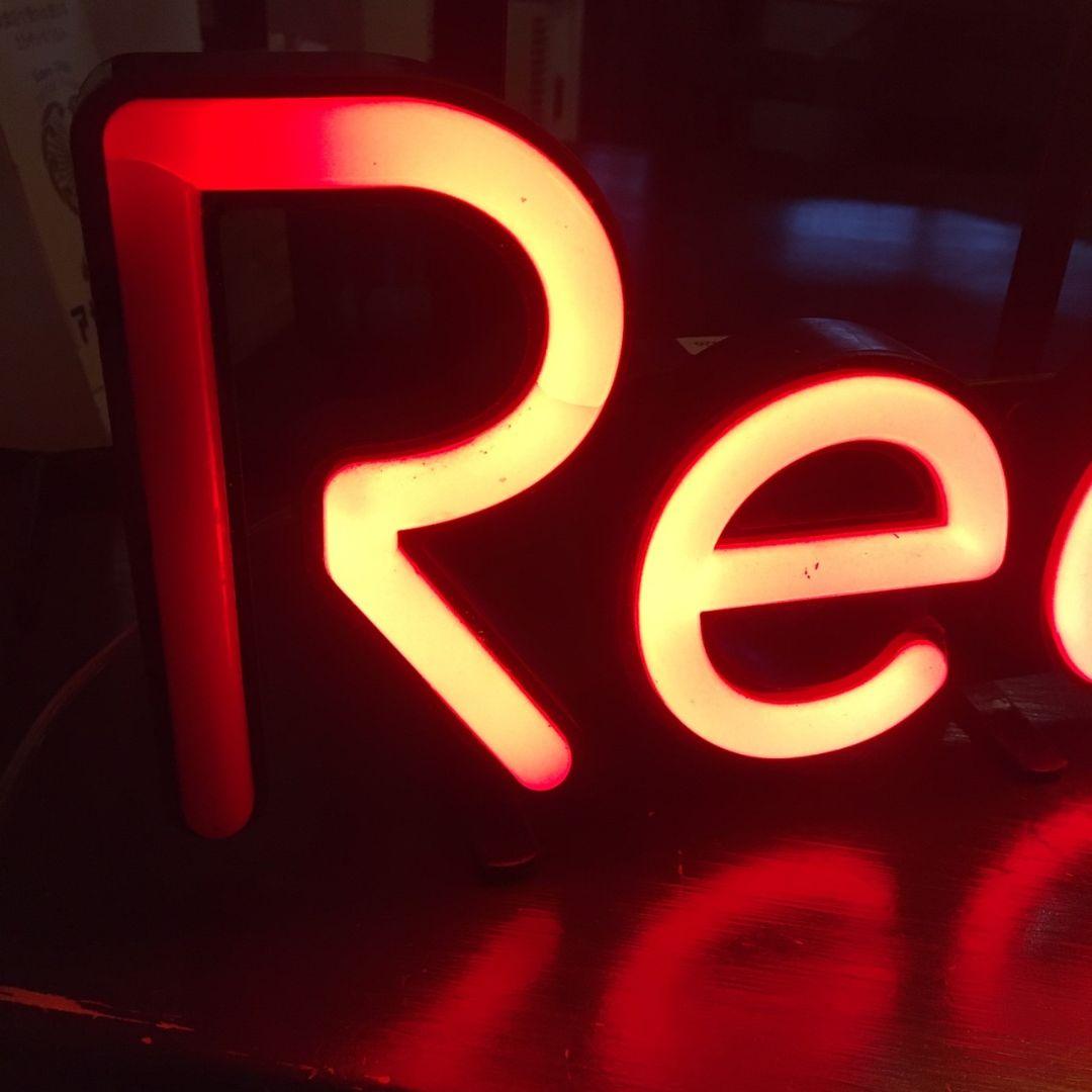 G 正規品　Red Bull ネオン看板　訳あり