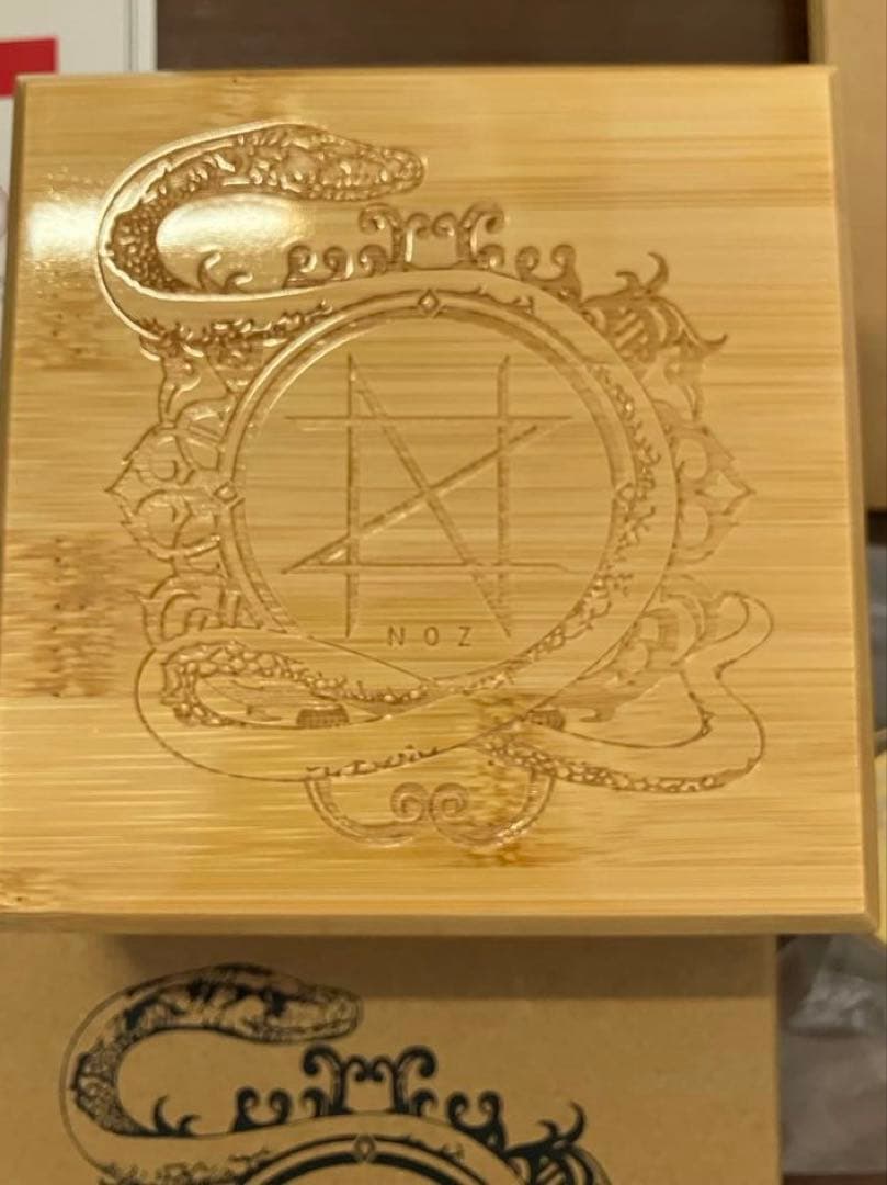 【新品・未使用】NOZ 腕時計 45mm グリーンマイカ エボニー 天然木