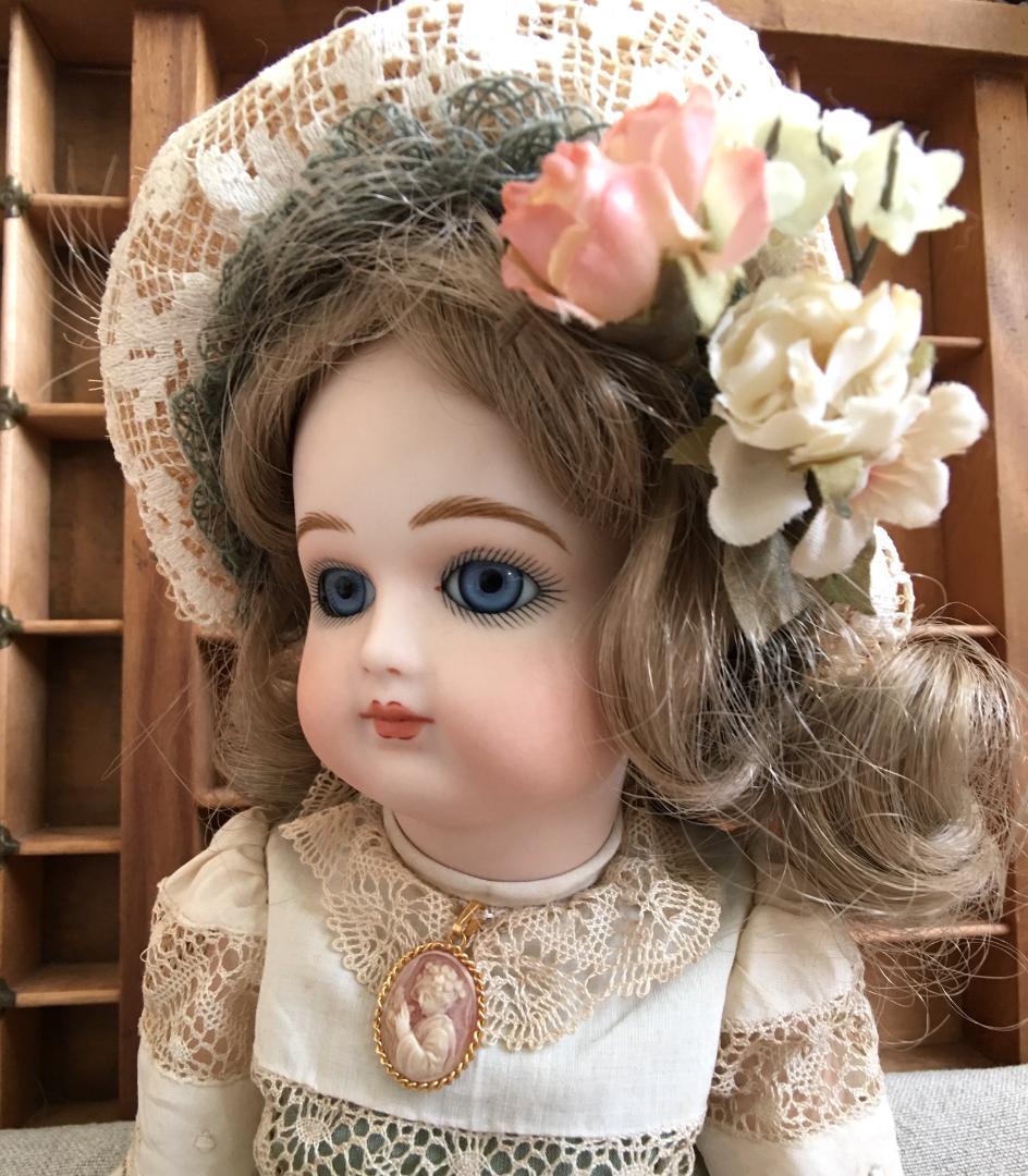 ビスクドール (4/30-35J) 作家様モノです。35cm