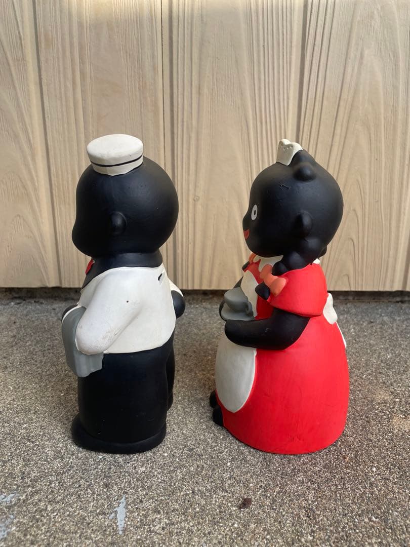 昭和レトロ　ウェイターとウェイトレスの貯金箱2個セット