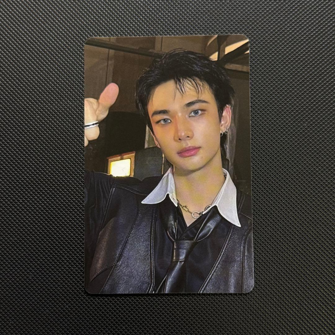 DO IT POPUP フーディ トレカ ヒョンジン - メルカリ