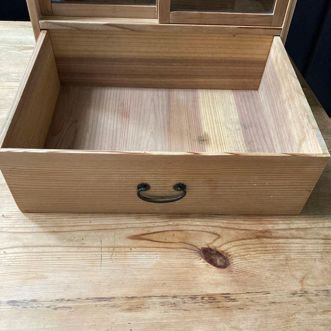 引き戸ガラスケース