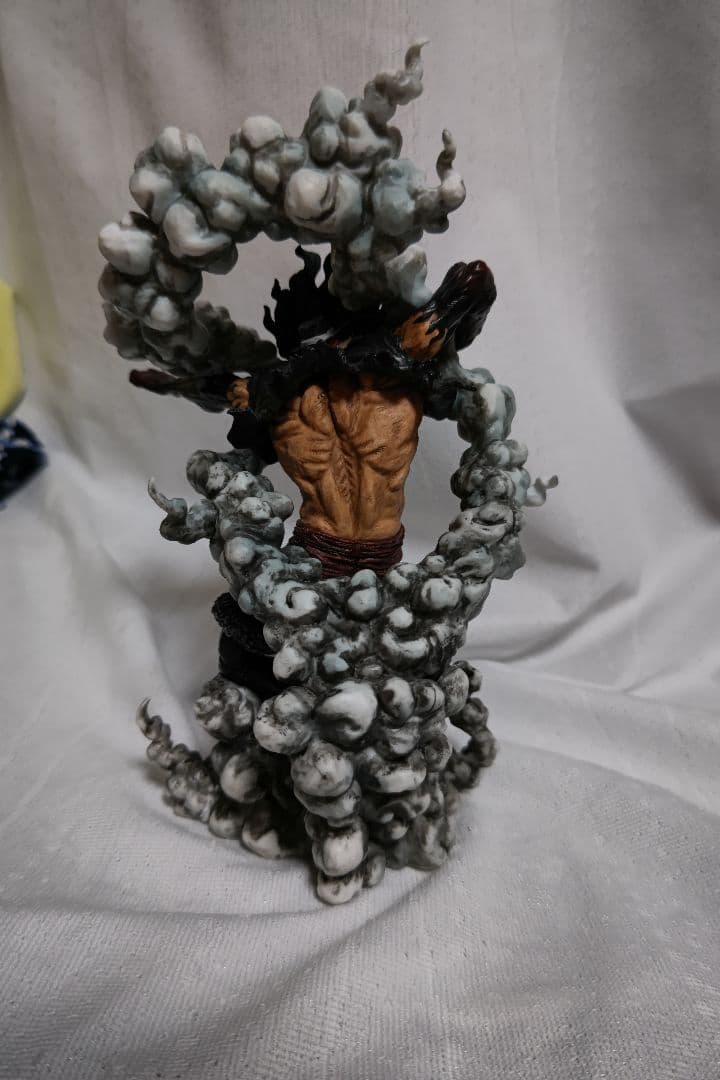 ワンピース 白ひげ胸像 スネイクマン フィギュア - メルカリ