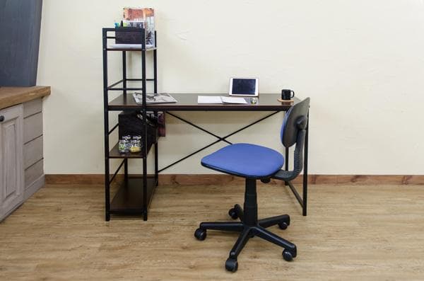 ✨シンプルデザイン✨　ラック付きデスク
