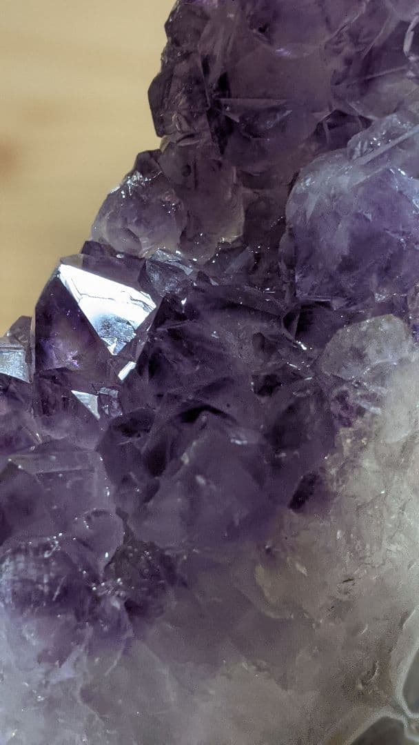 癒やしの光…アメジストクラスター　浄化　開運