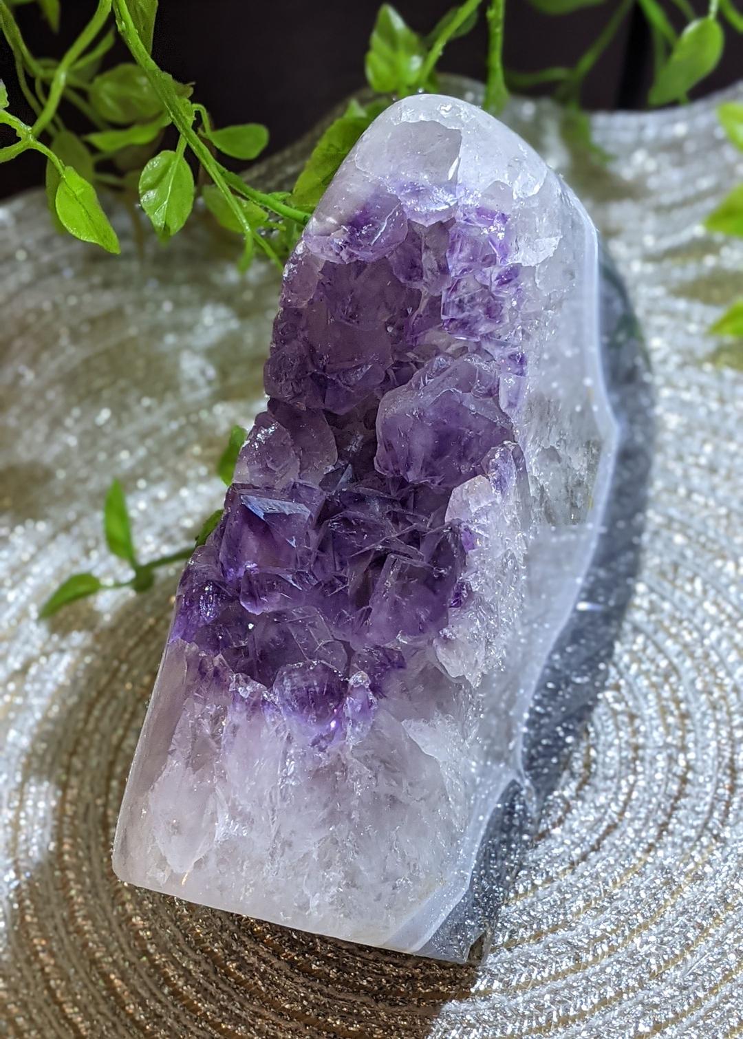 癒やしの光…アメジストクラスター　浄化　開運