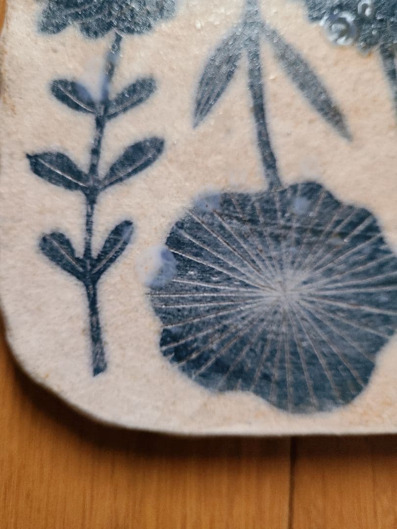 鹿児島睦さんのお花の陶板プレート