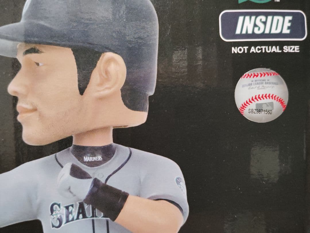 イチロー ボブルヘッド 世界3000個限定 - メルカリ
