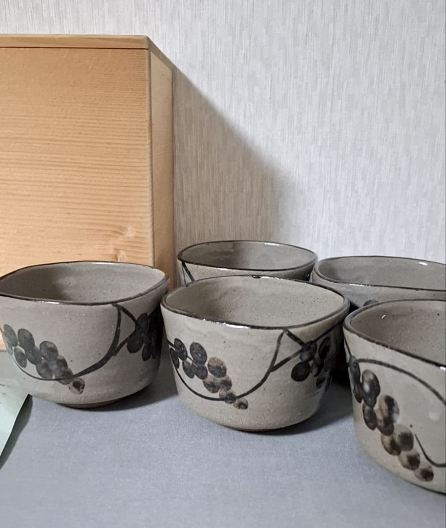 希少 中里太郎右衛門陶房　葡萄紋四方小鉢5客