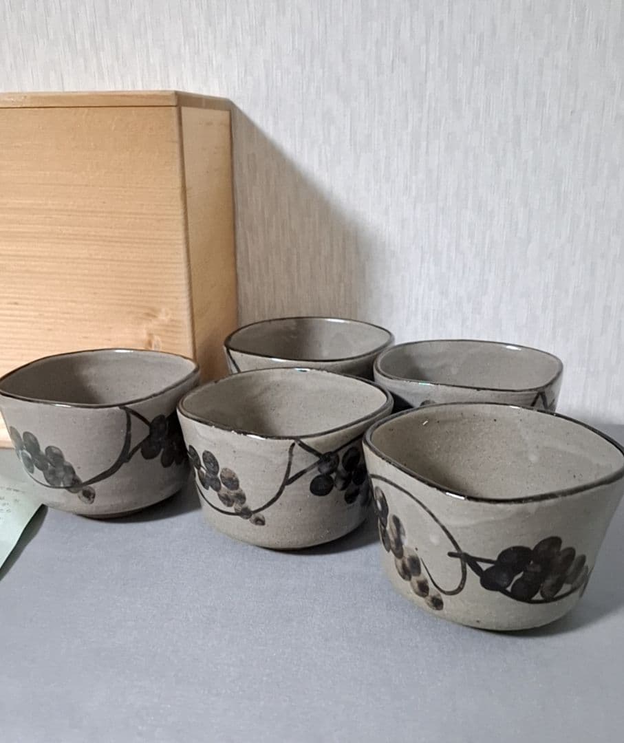 希少 中里太郎右衛門陶房　葡萄紋四方小鉢5客