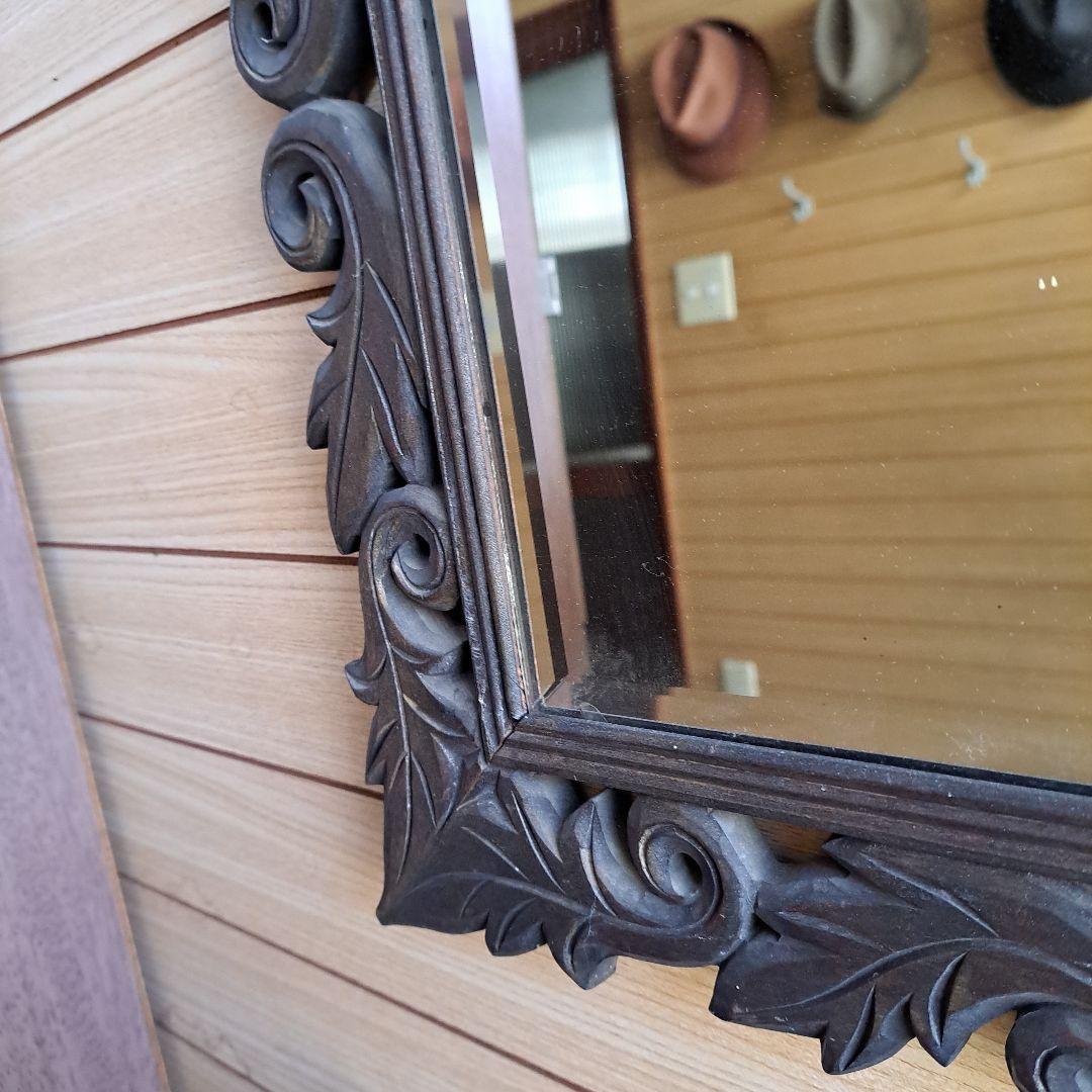 黒い彫刻入り壁掛け鏡　昭和レトロ　アンティーク　2枚セット　木製