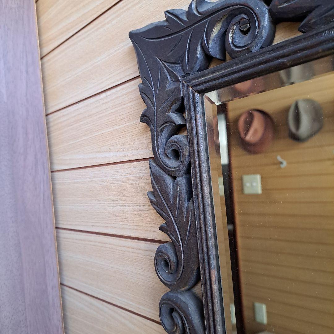 黒い彫刻入り壁掛け鏡　昭和レトロ　アンティーク　2枚セット　木製