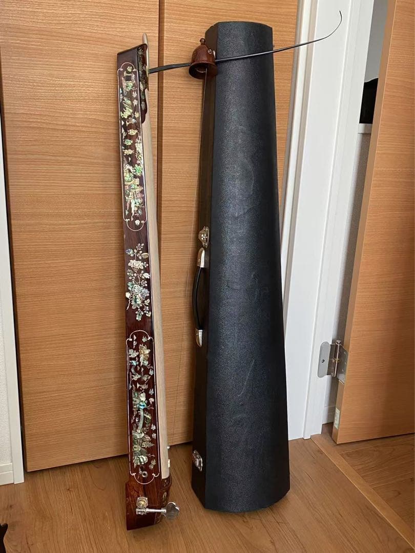 ベトナム民族楽器 ダンバウ ダン・バウ ー弦琴長106x11.5x高9.2cm