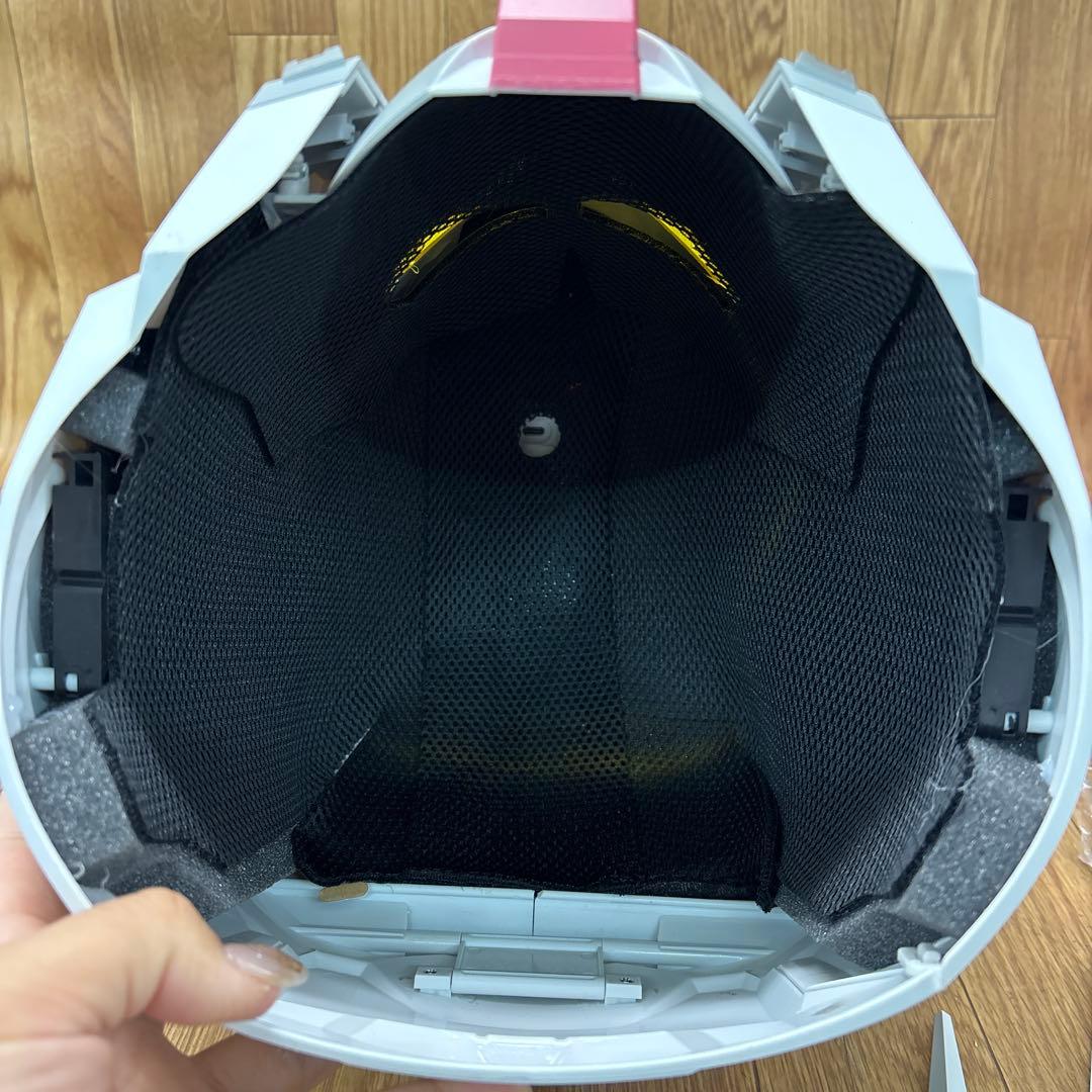 MECH WARRIOR ガンダムヘルメット型フィギュア RX-78