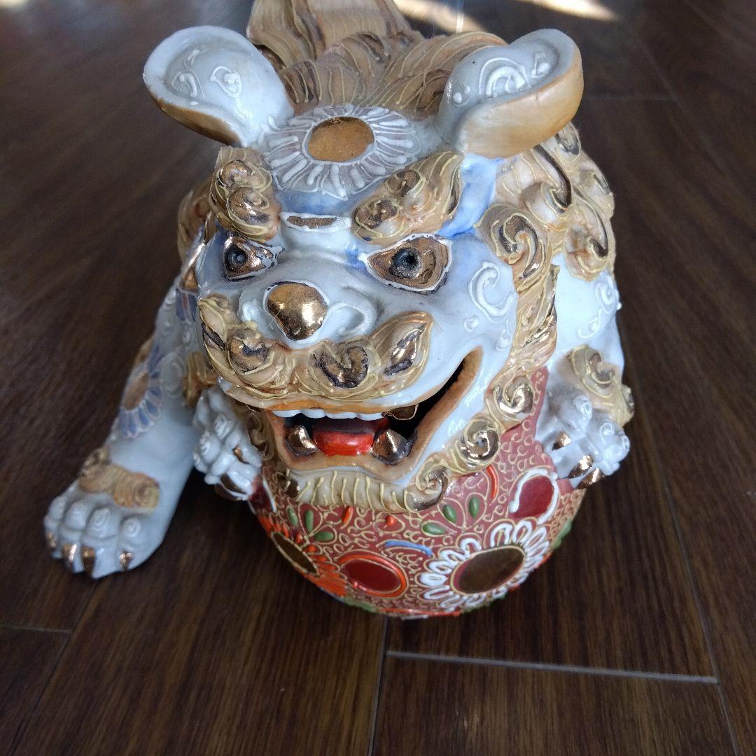 玉乗り白 獅子の置物九谷焼8100円に