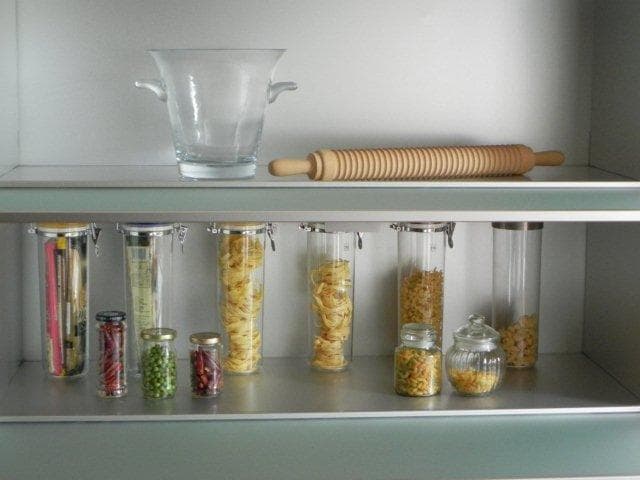 トーヨーキッチンスタイル ★アッキーレ★ガラス収納庫 送料込み(たのメル便)