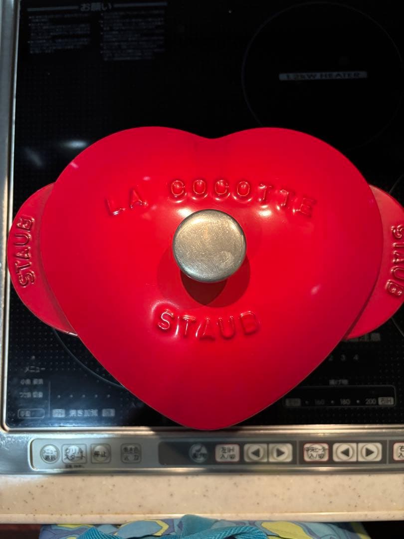 【廃盤・希少】 STAUB ハート型 両手鍋 赤