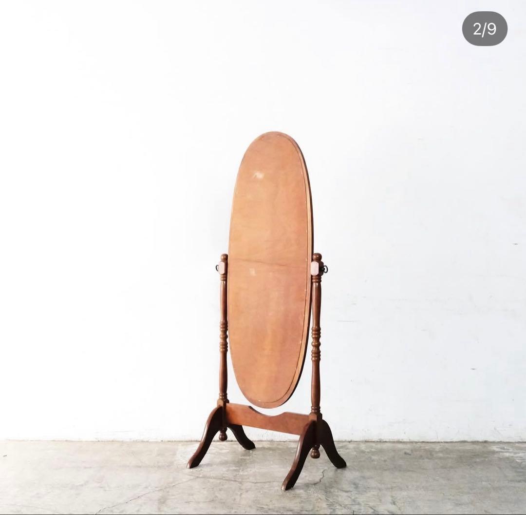 ろくろ脚のオーバルスタンドミラー　鏡