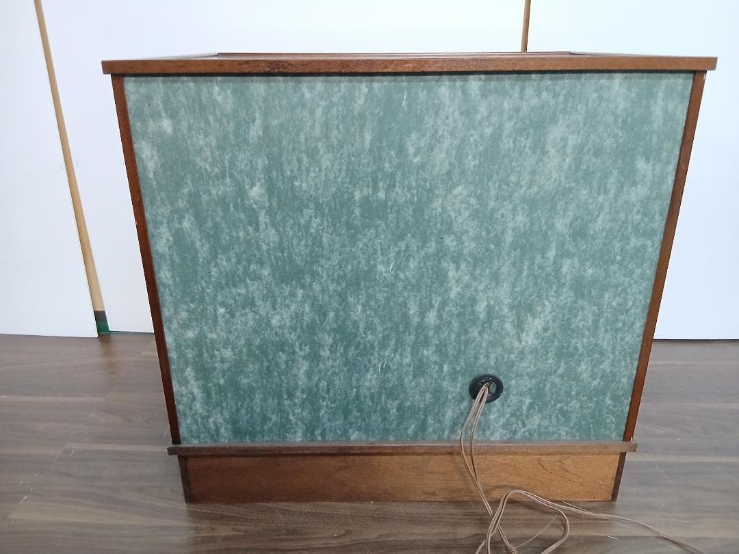 五月人形「若大将 出陣」喜月作 ガラスケース入り 9号 オルゴール、ライト付き