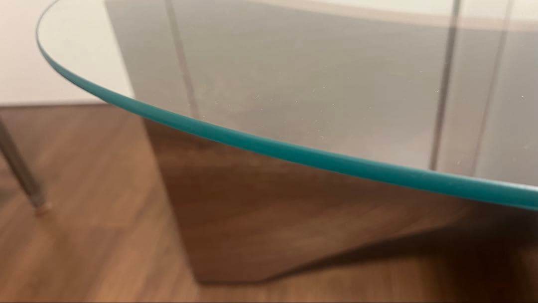 NOCE円形ガラス天板のセンターテーブル【送料込み】【組み立て不要】